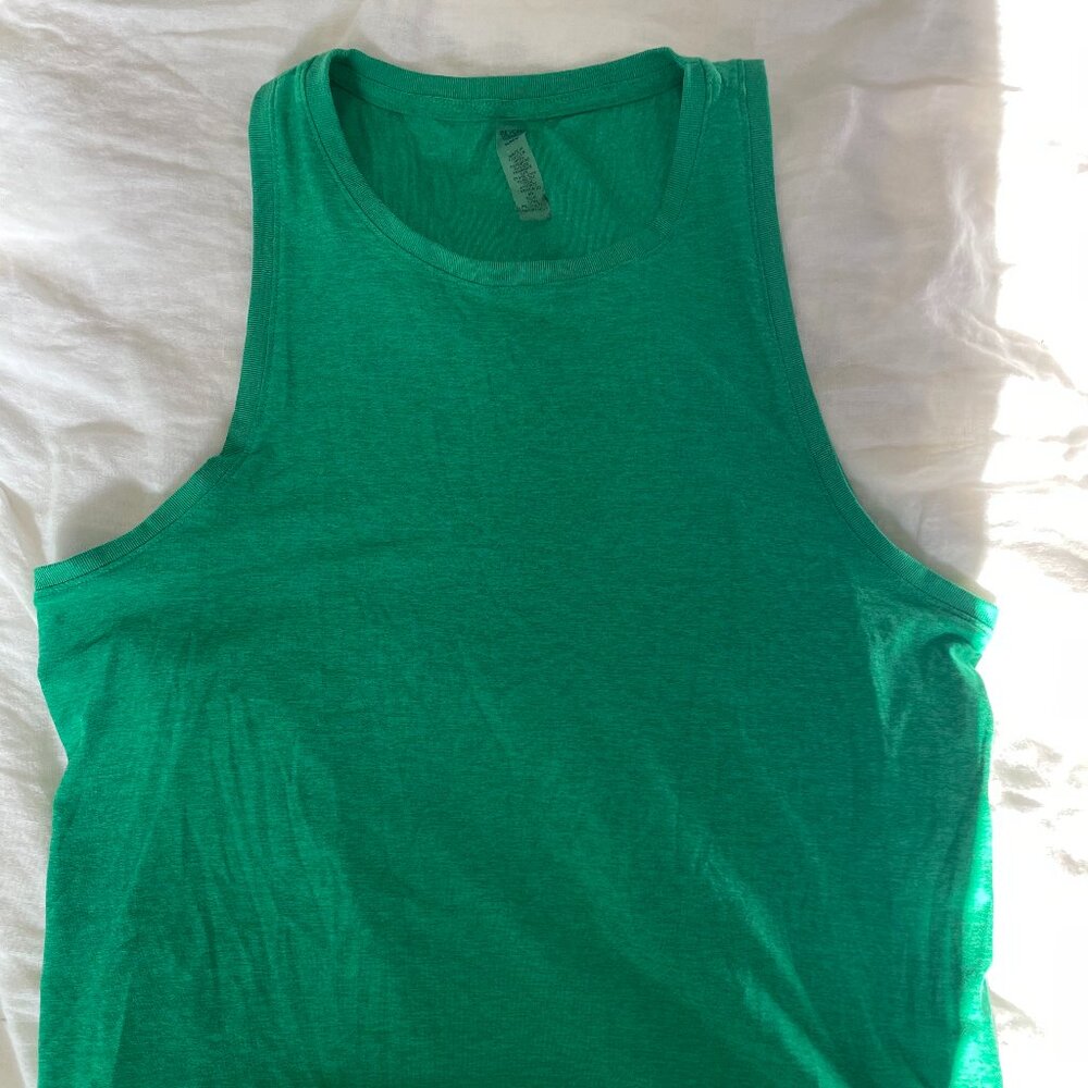 Beyond Yoga Featherweight Rebalance Tank Greengrass M